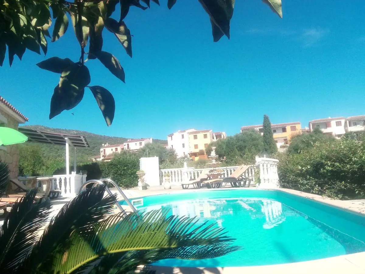 Bed and Breakfast La Finestra Sul Mare à Budoni 0*,  Italie